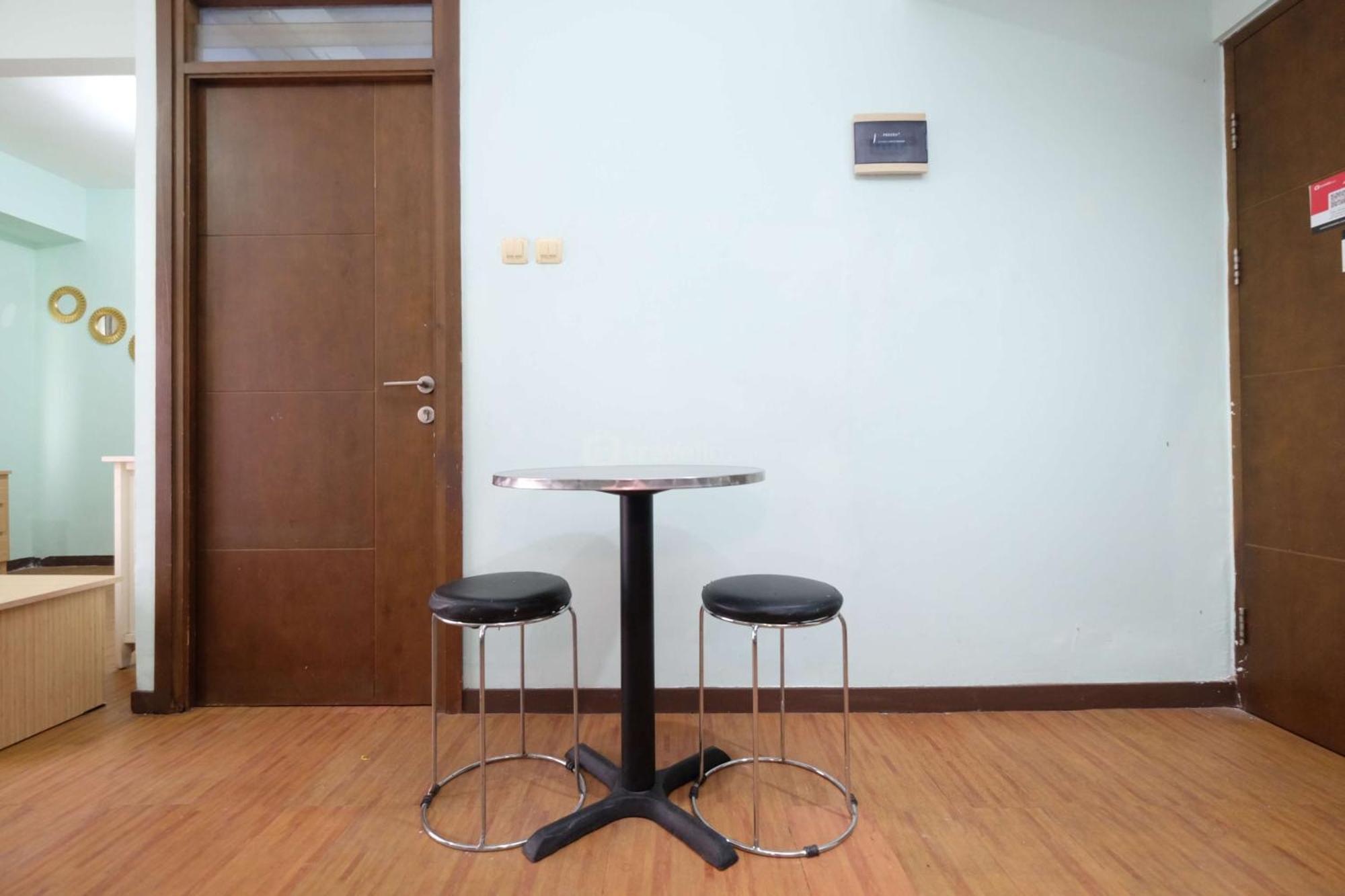 Modern Look 2br At Valley By Travelio Apartemen