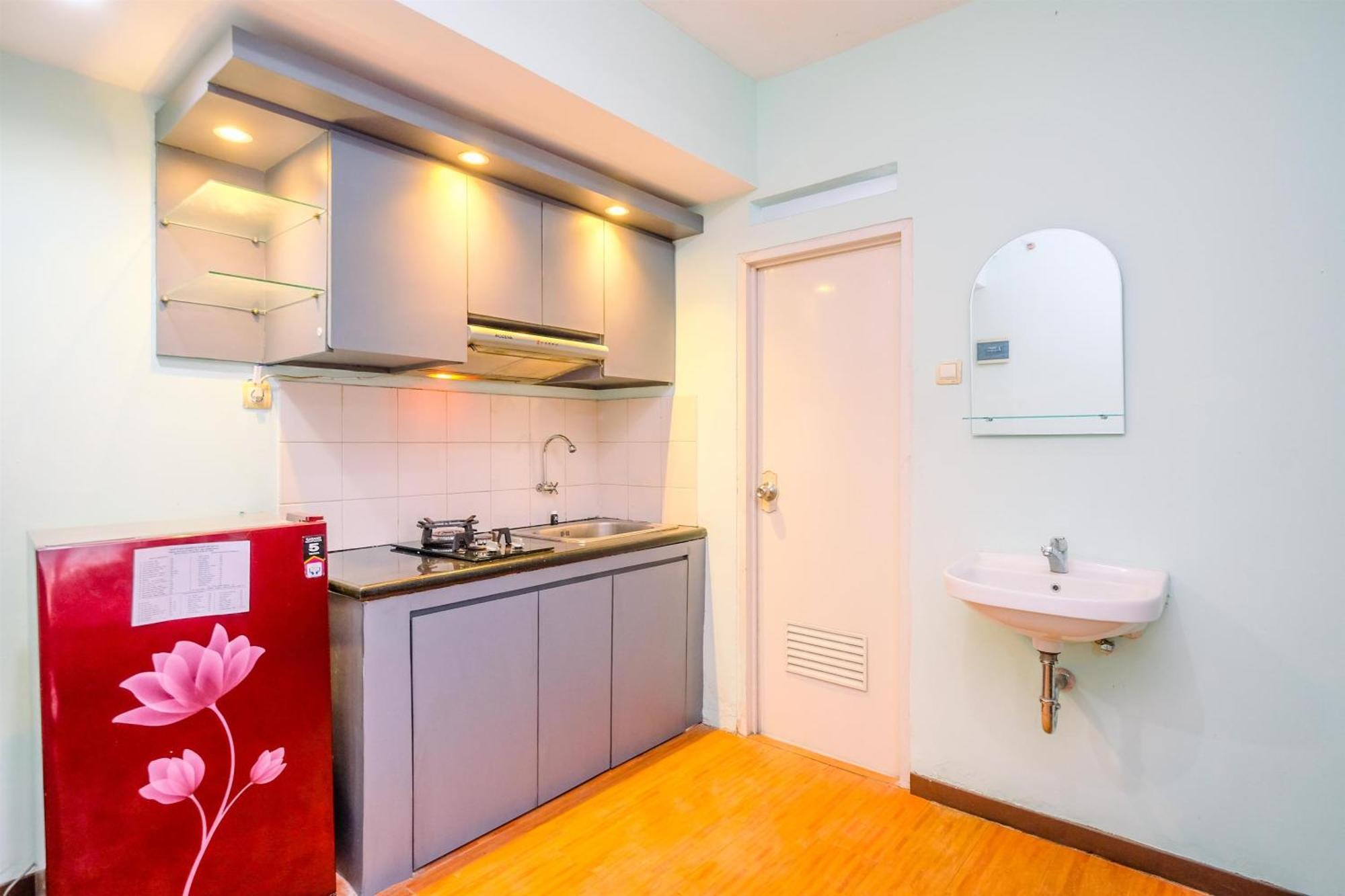 Apartemen Modern Look 2br At Valley By Travelio